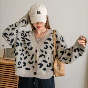 DAZY Leopard Print Cropped Cardigan Soft Knit Oversized Size S